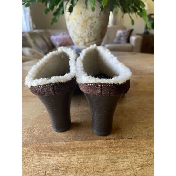 Vintage Aerosoles Pumps Womens Shearling Mule Block High Heels Brown Suede Comfo - Picture 3 of 7